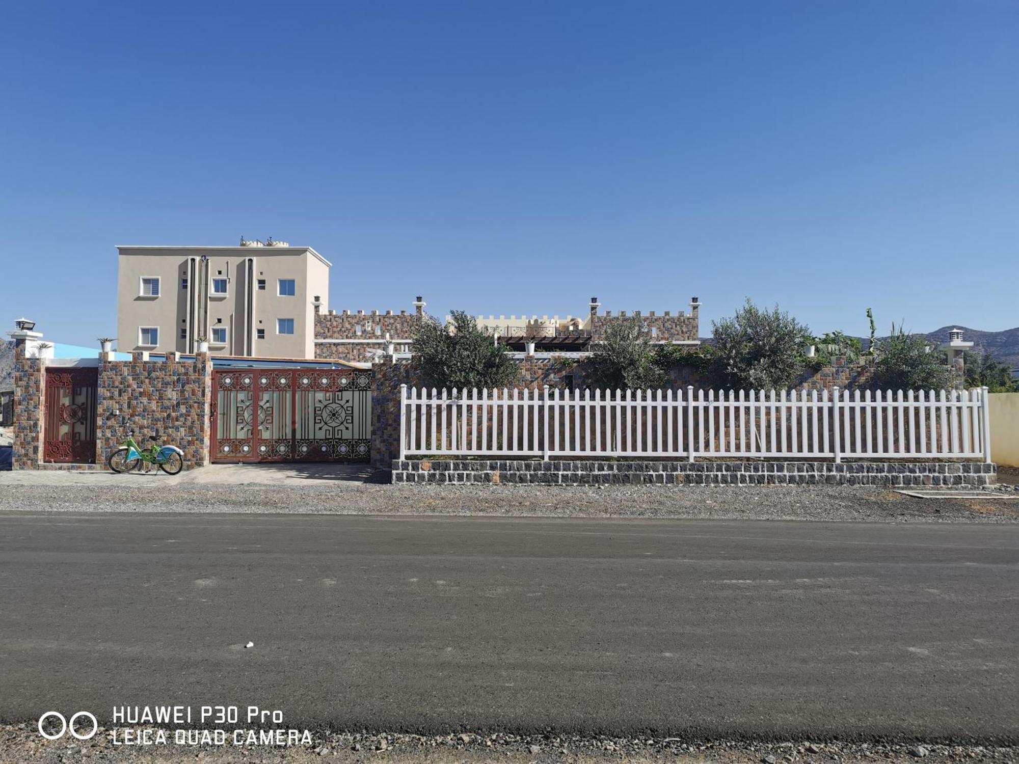 Вилла Fig House With Heated Swimming Pool & Firepit Al 'Aqar